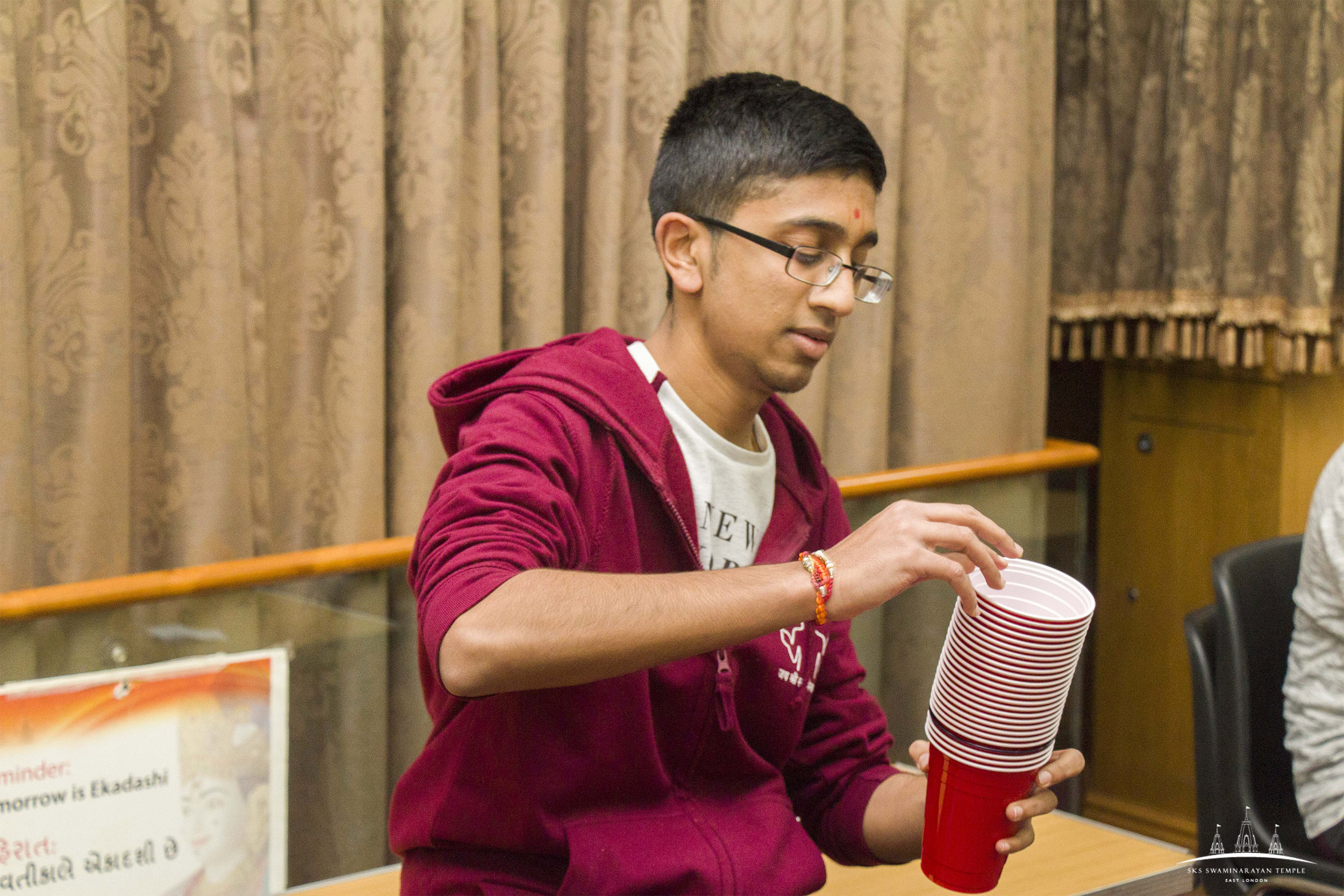 ©1987-2017 SKS Swaminarayan Temple East London